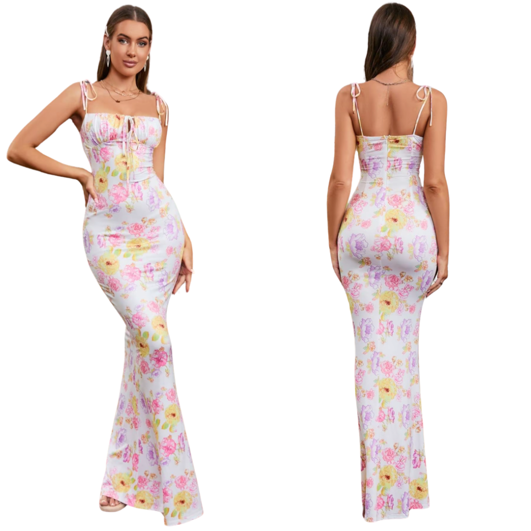 Vestido de tirantes ajustado con estampado floral y lazo al frente