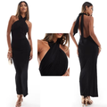 Vestido midi negro con cuello halter, parte delantera cruzada y espalda abierta