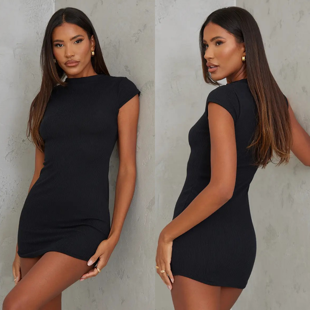 Vestido ajustado negro de cuello alto acanalado